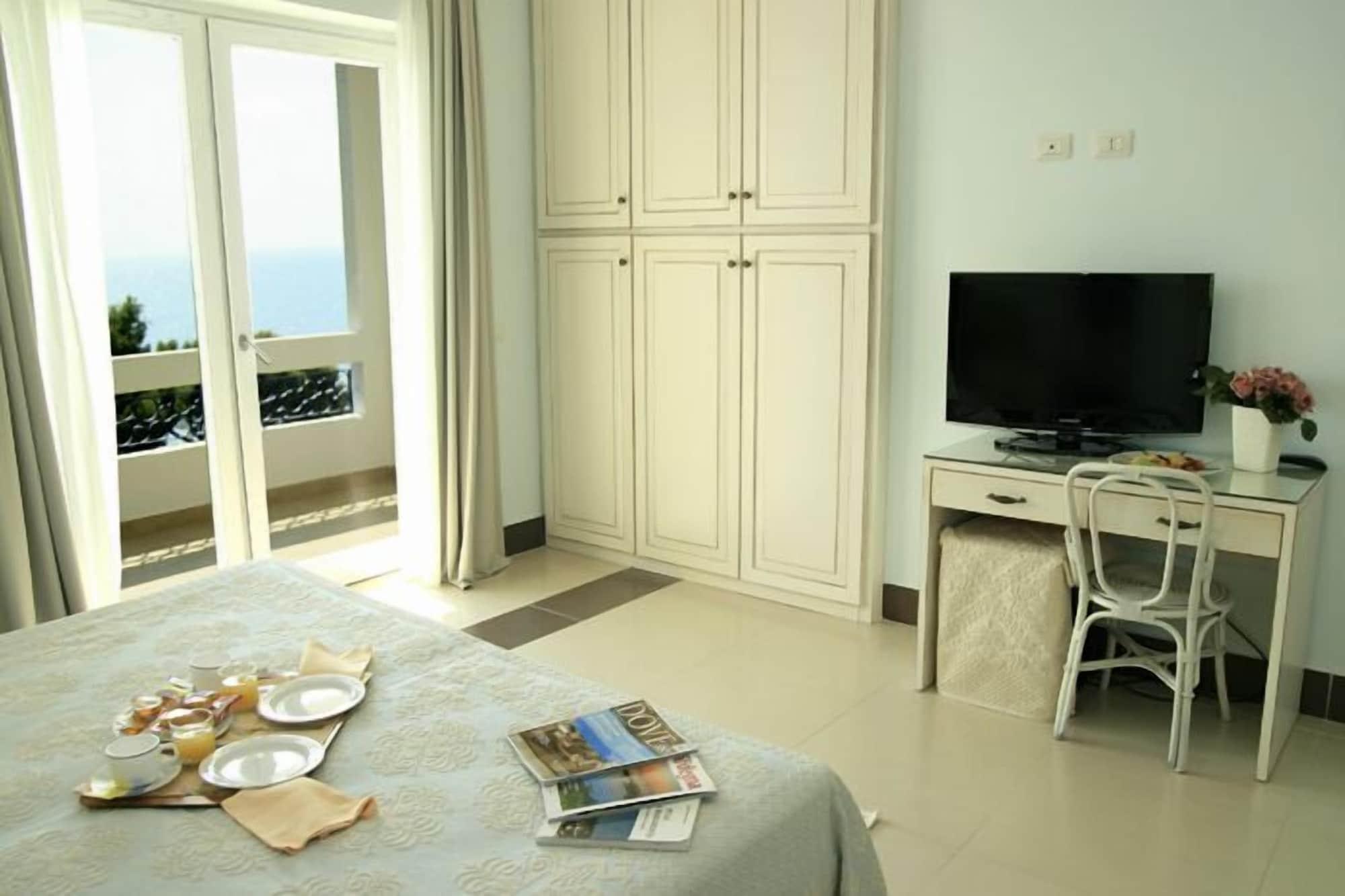 Abamar Hotel Santa Margherita di Pula Esterno foto