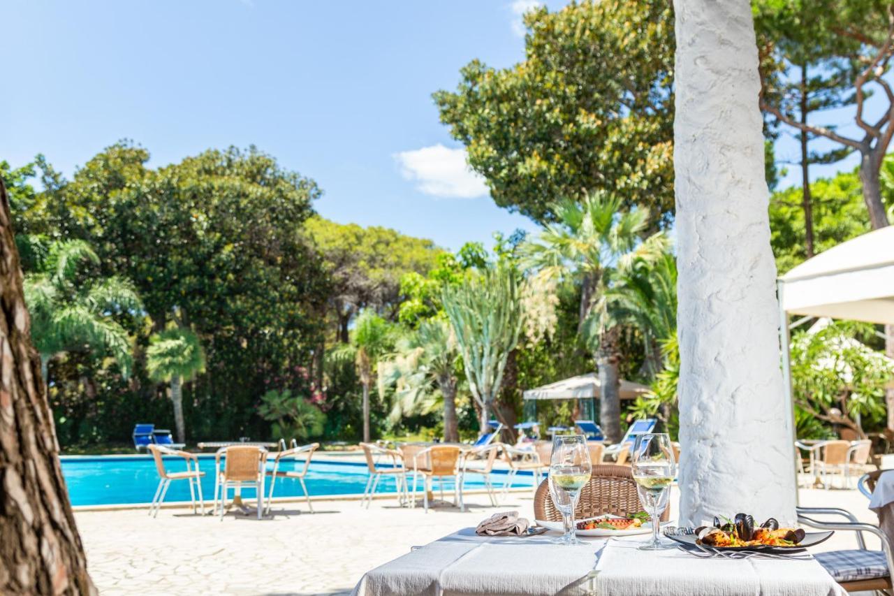 Abamar Hotel Santa Margherita di Pula Esterno foto