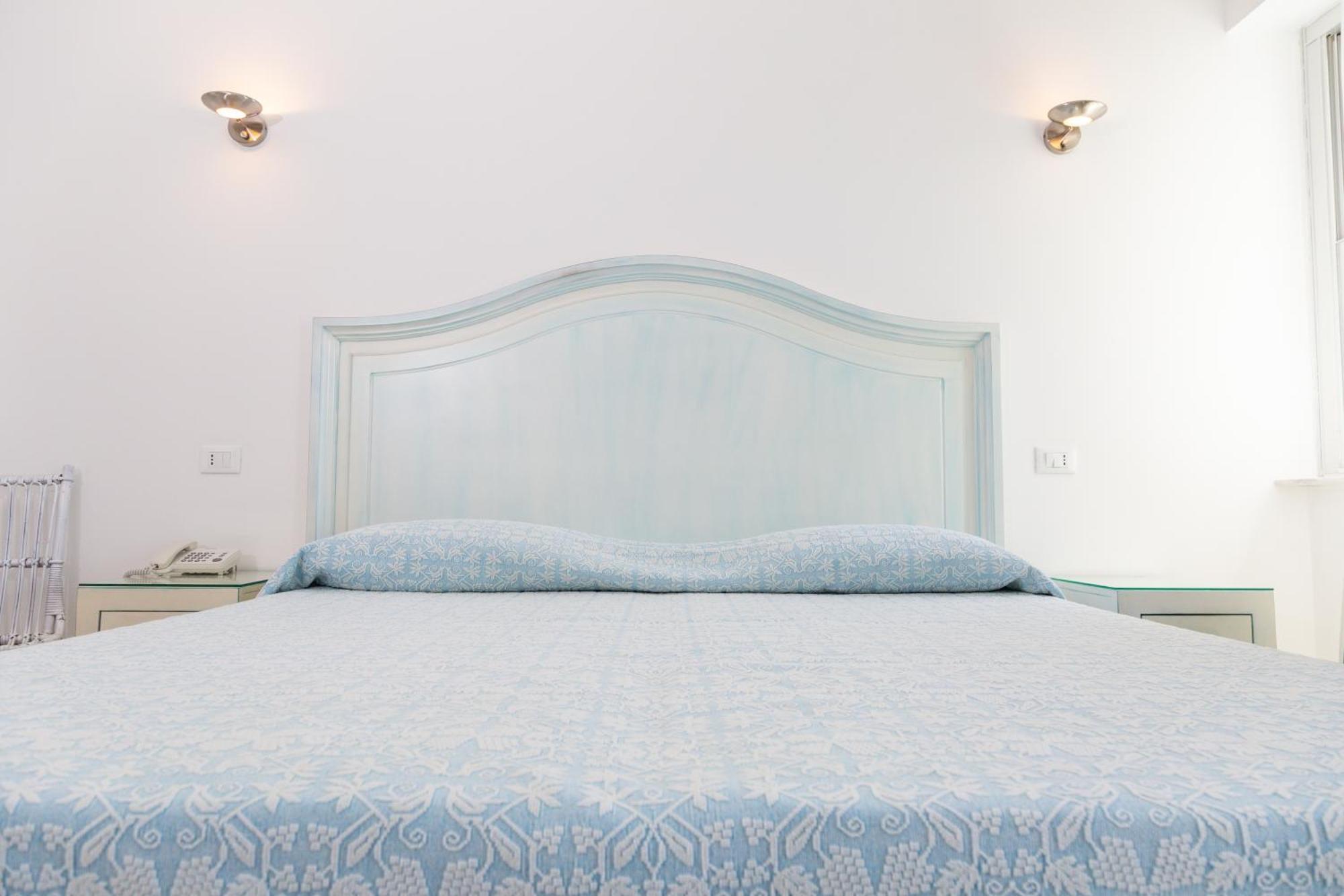 Abamar Hotel Santa Margherita di Pula Esterno foto