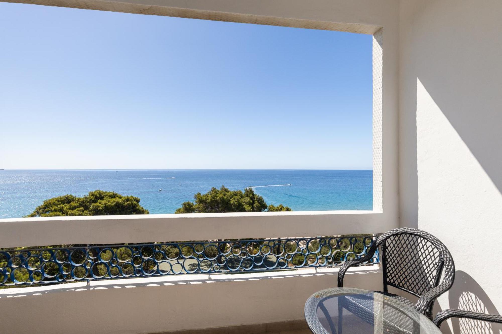 Abamar Hotel Santa Margherita di Pula Esterno foto