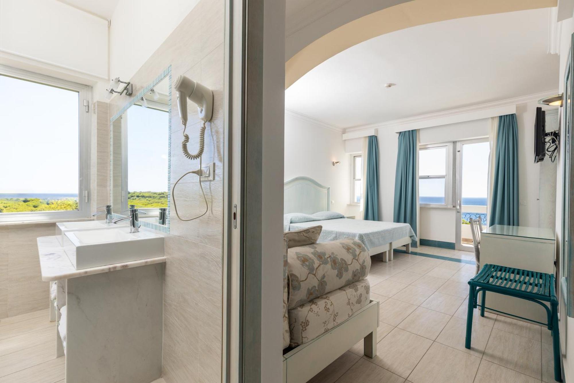 Abamar Hotel Santa Margherita di Pula Esterno foto