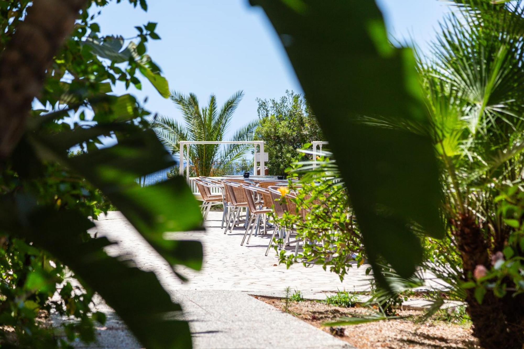Abamar Hotel Santa Margherita di Pula Esterno foto