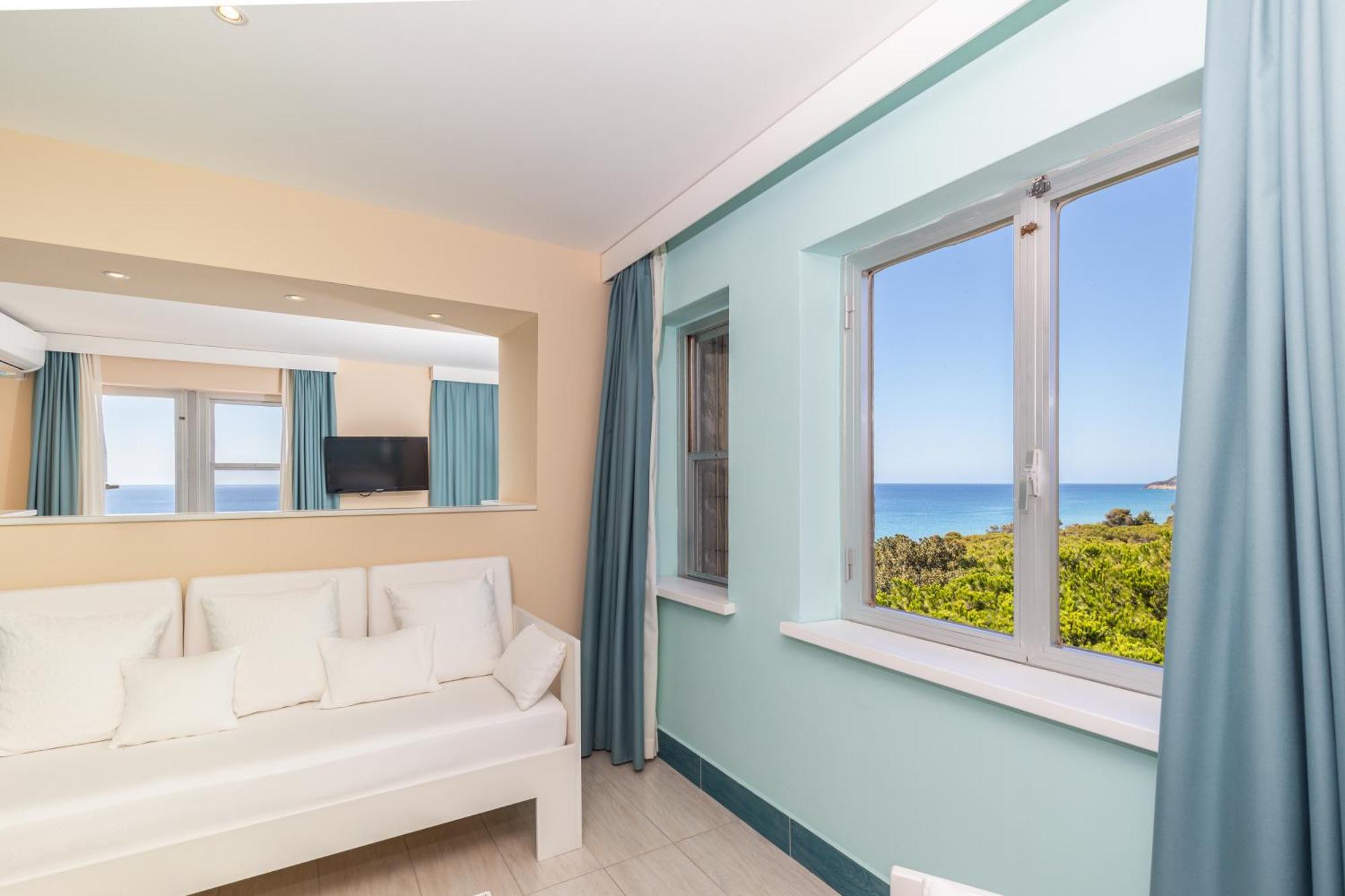 Abamar Hotel Santa Margherita di Pula Esterno foto
