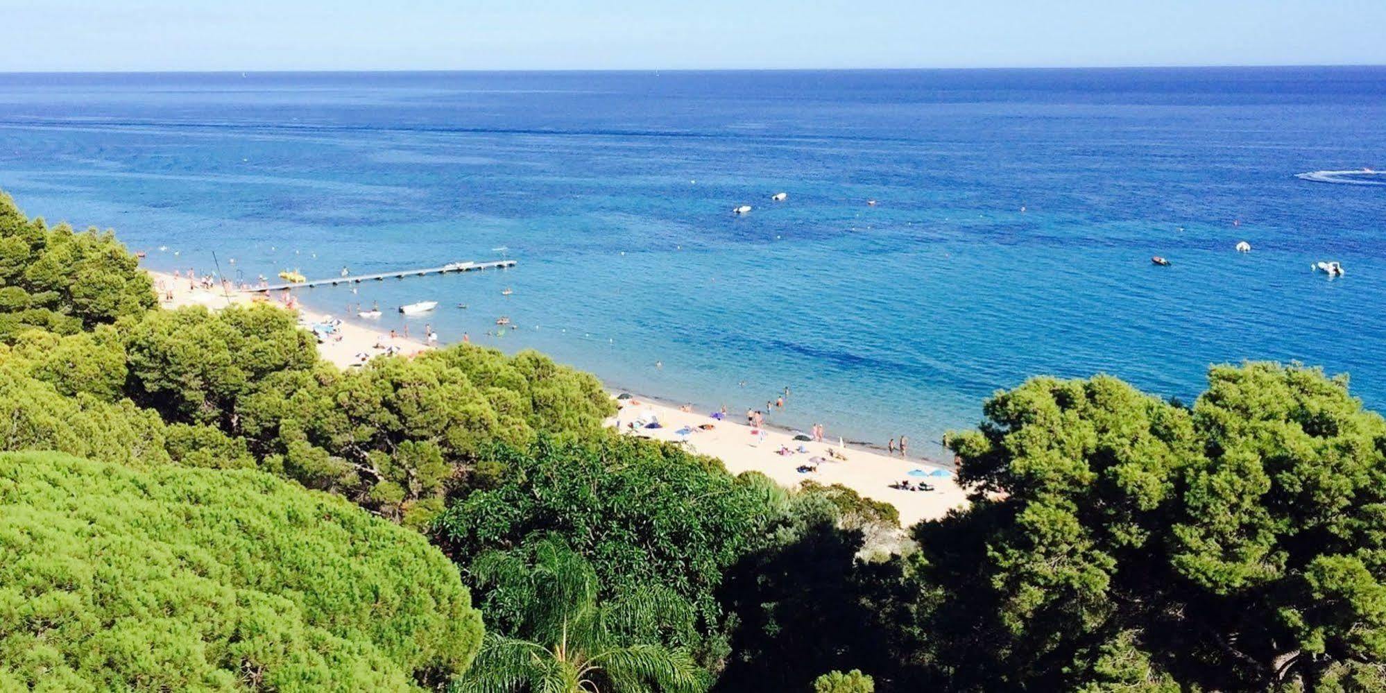 Abamar Hotel Santa Margherita di Pula Esterno foto